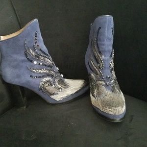 Donald J. Pliner Awnkle boots. Blue suede,  beaded